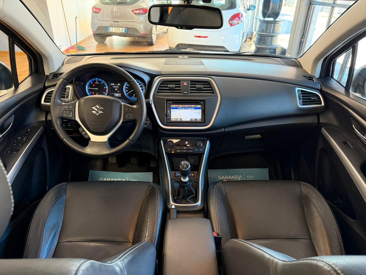 Suzuki S-Cross 1.6 DDiS view
