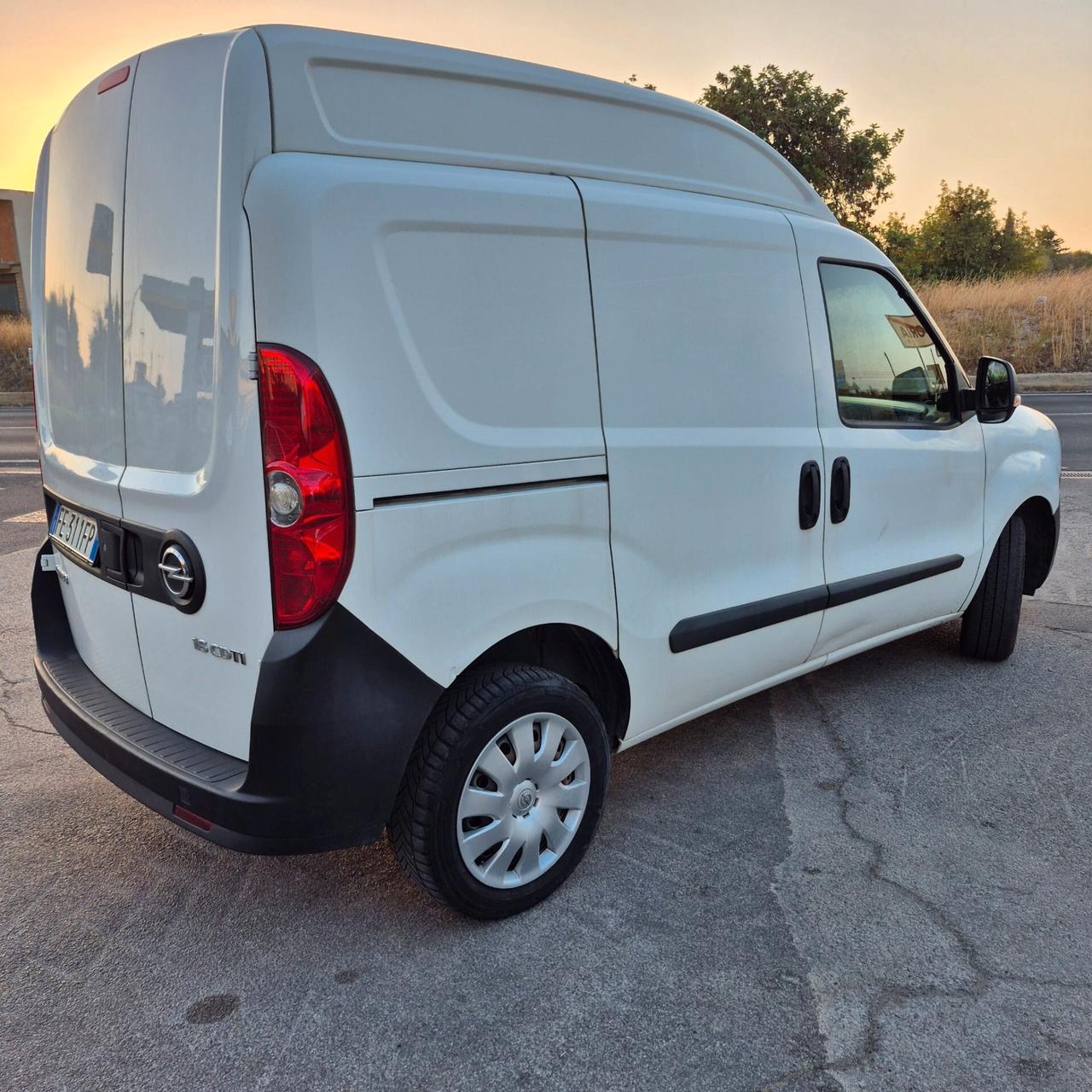 Fiat doblo tetto alto