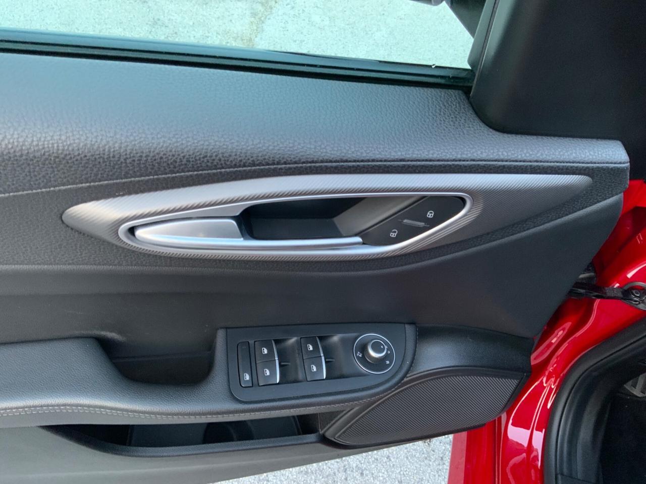 Alfa Romeo Giulia 2.0 Turbo 200 CV AT8 Super