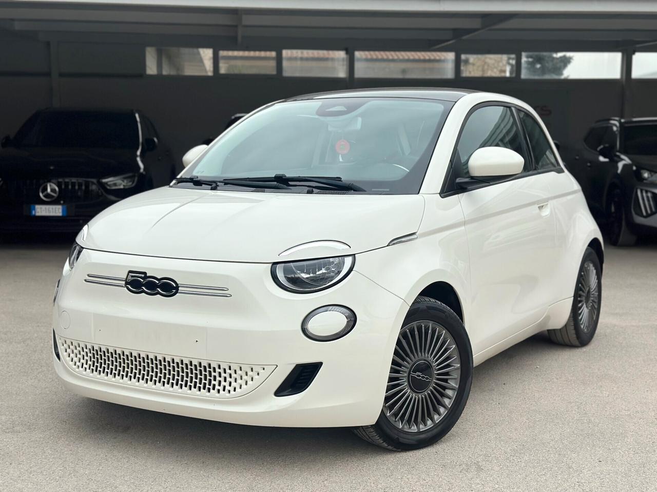 Fiat 500 500e Berlina 42 kWh