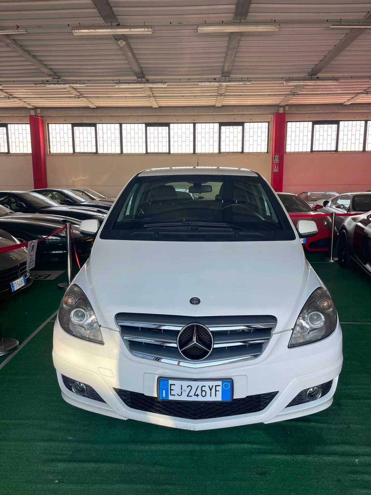 Mercedes-benz B 180 CDI Automatica PERMUTE RATE