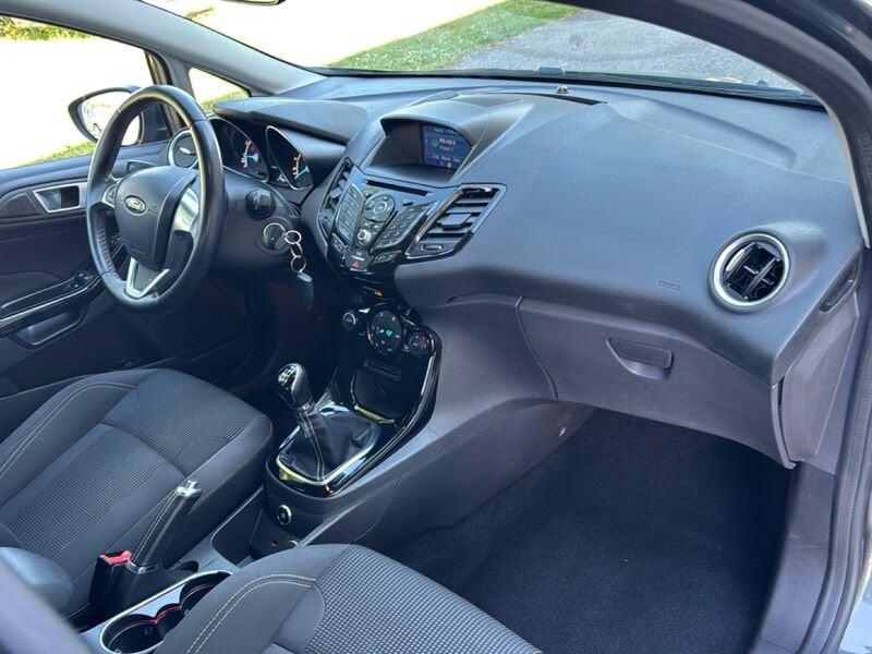 Ford Fiesta Fiesta 5p 1.4 Business Gpl