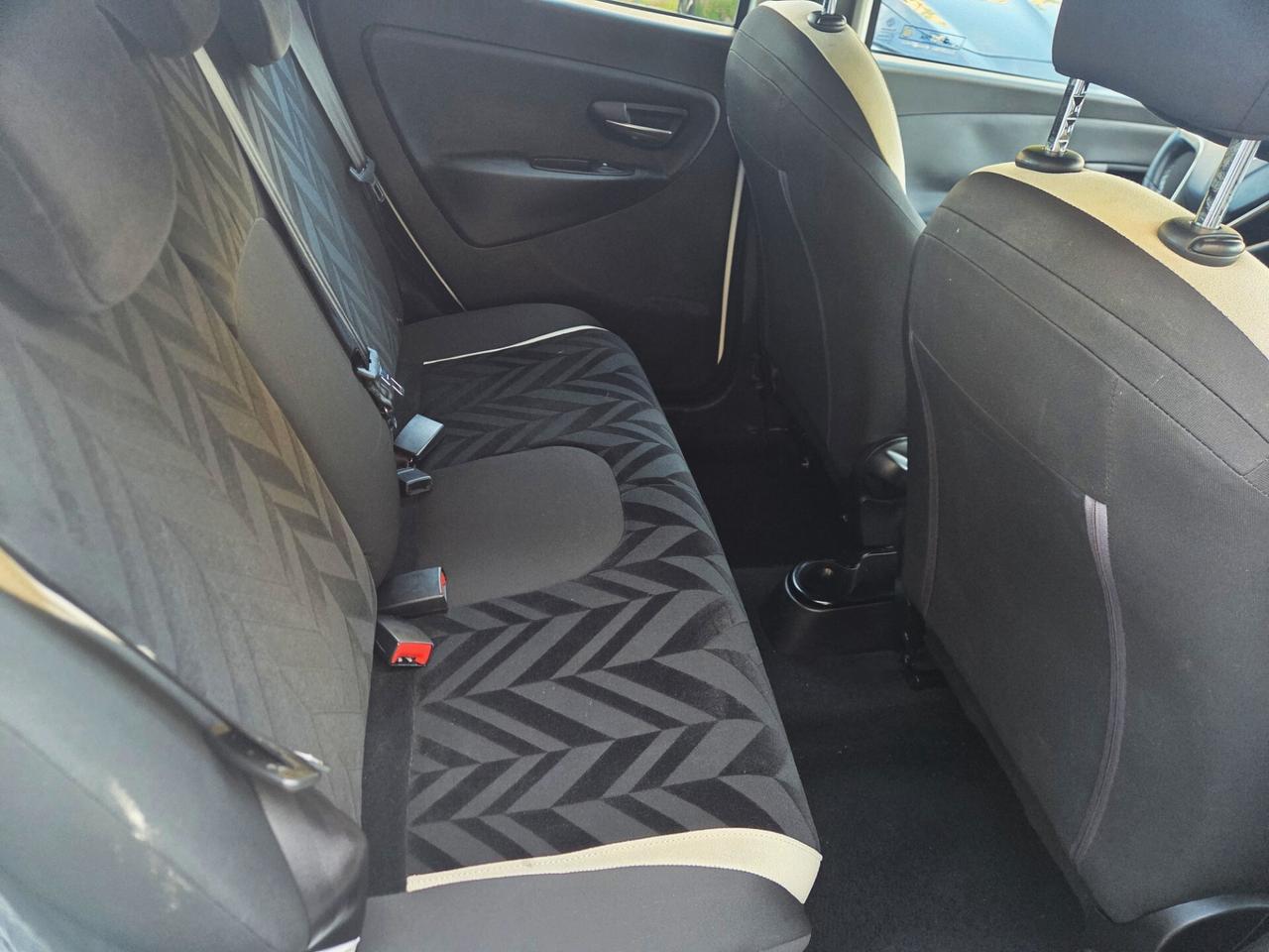 Lancia Ypsilon 1.2 KM 63000 CLIMA AUT. SENSORI CERCHI IN LEGA
