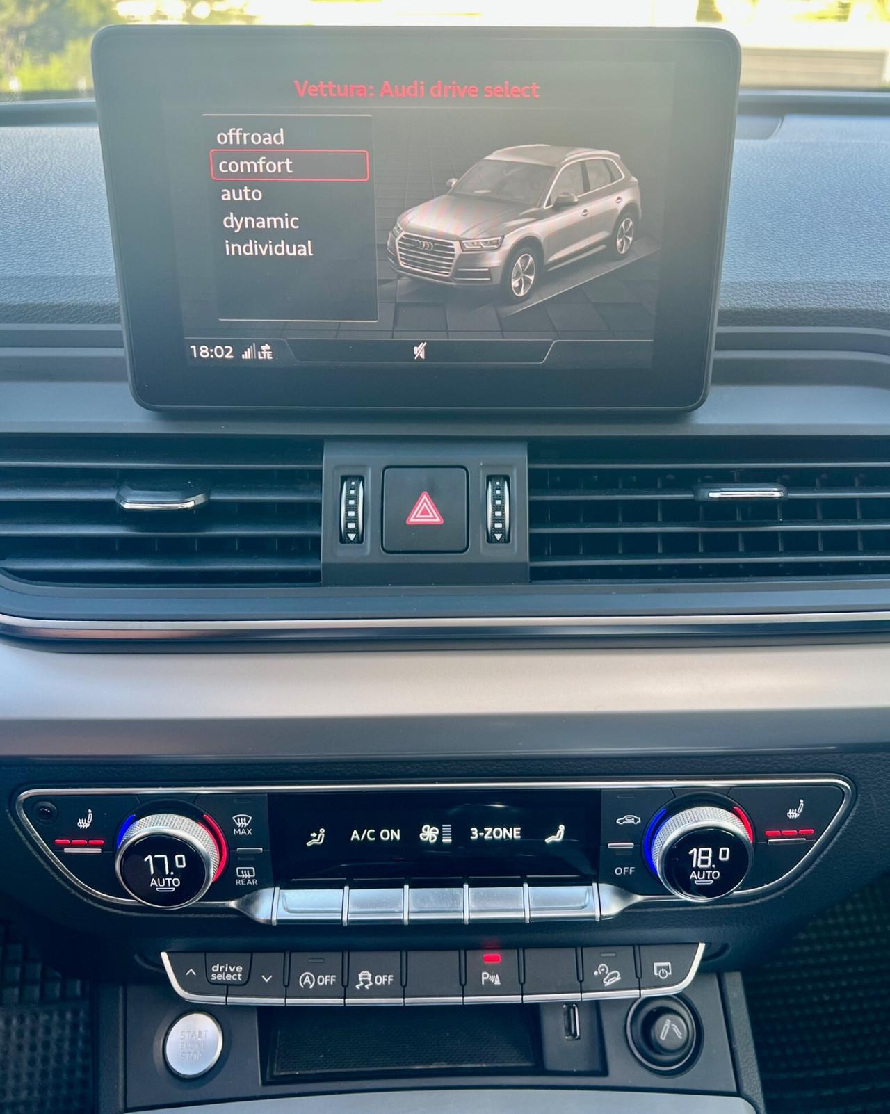 Audi Q5 2.0 TDI 150 CV Acc.Permute