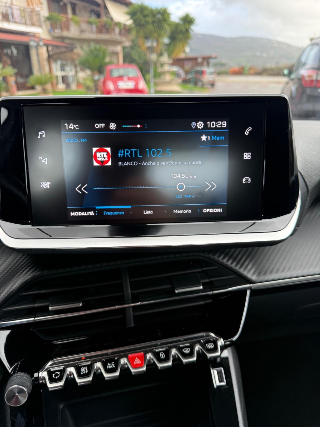 Peugeot 2008 1.5 Diesel anno 25/11/2020 uni proprietario