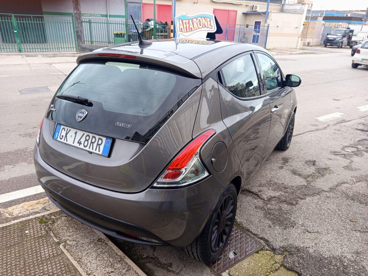 LANCIA Ypsilon 1.0 FireFly 5p. Hybryd Gold 2022