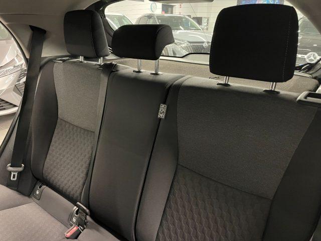 TOYOTA Yaris 1.5 Hybrid 93 CV e-CVT Business