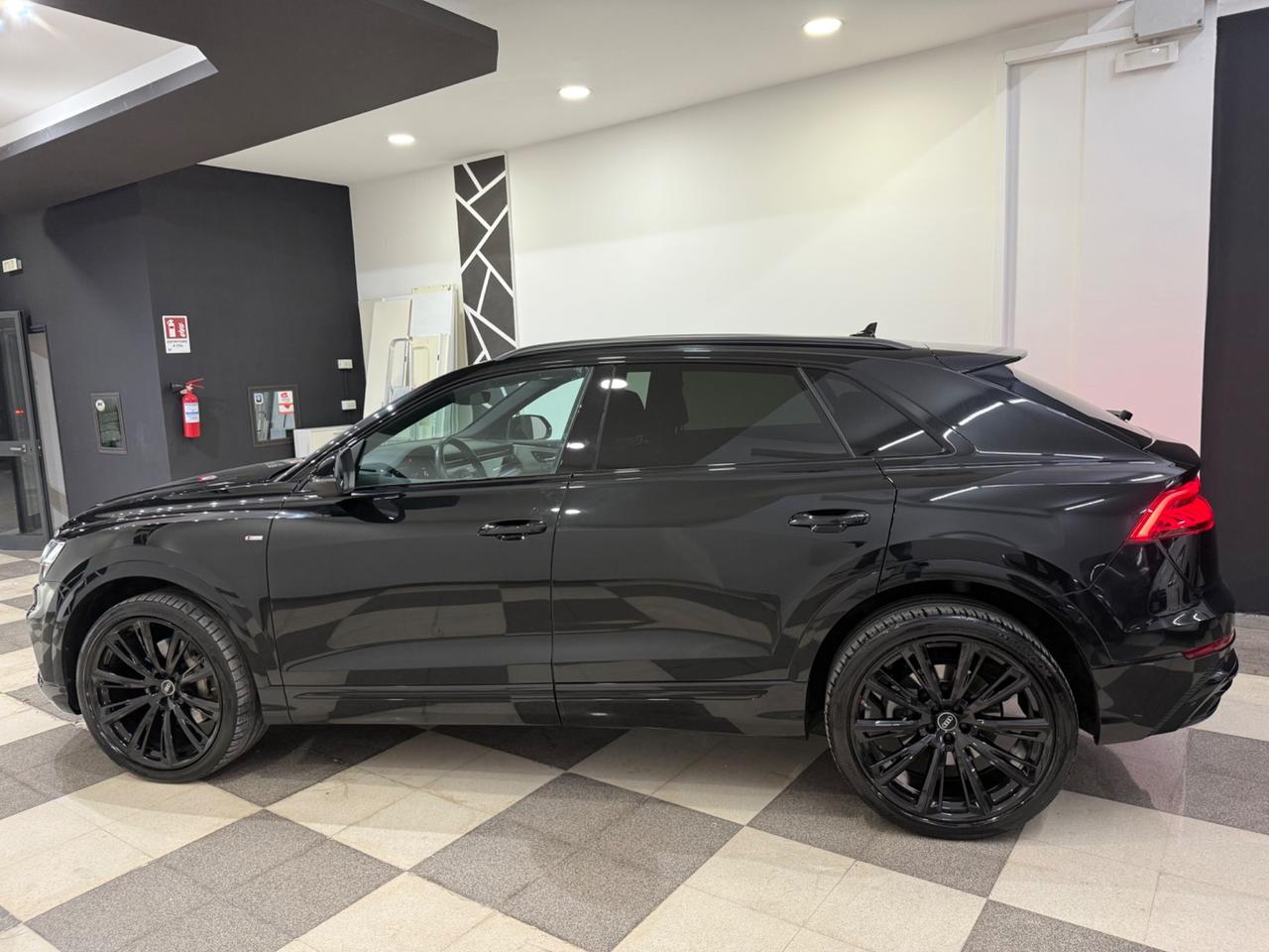 Audi Q8 45 TDI quattro S Line Full optional