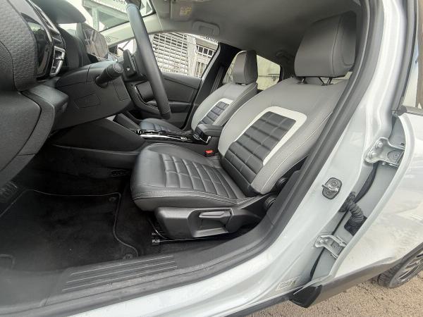 Citroen C4 X 1.2 hybrid Max 145cv e-dcs6