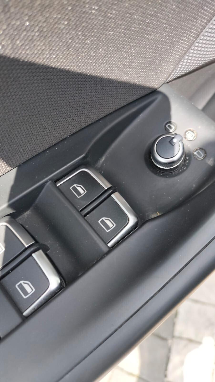 Audi Q3 2.0 TDI 150 CV Business