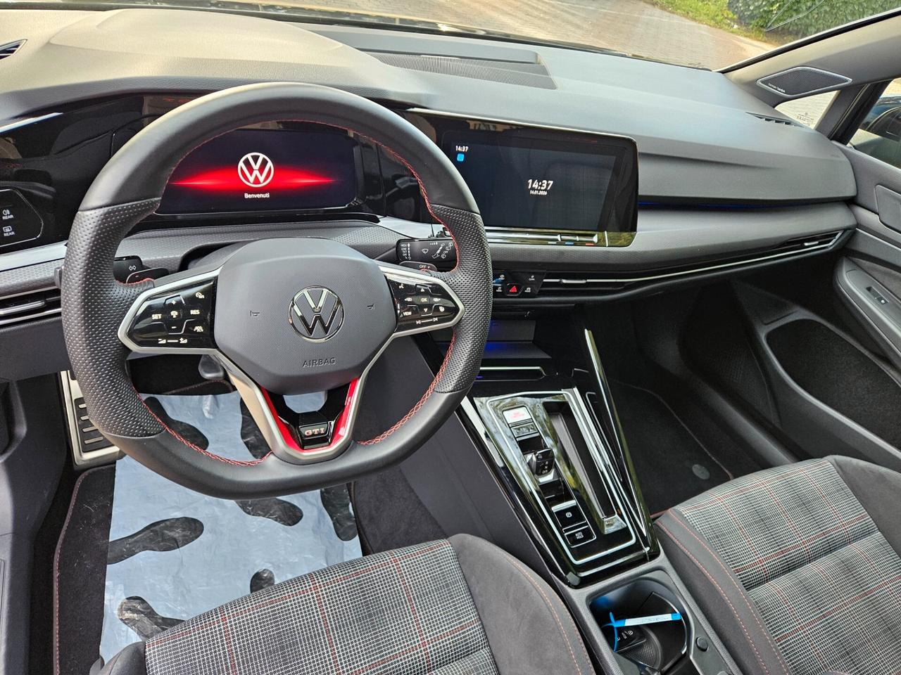 Volkswagen Golf GTI 2.0 TSI - TETTO - DCC- CERCHI '19