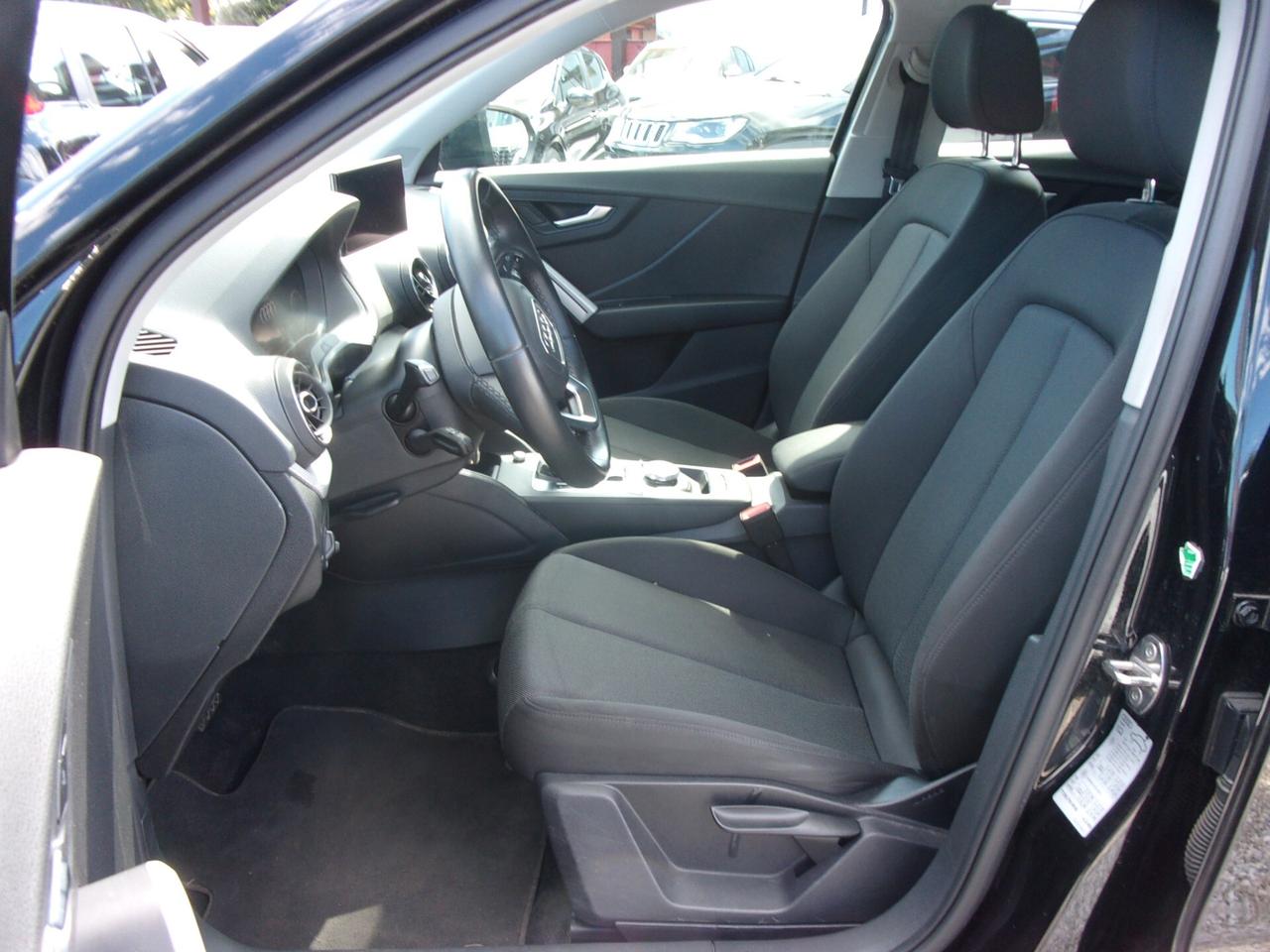 Audi Q2 35 TFSI S tronic Business