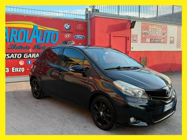 Toyota Yaris 1.4 90cv 5 porte Lounge - 2012