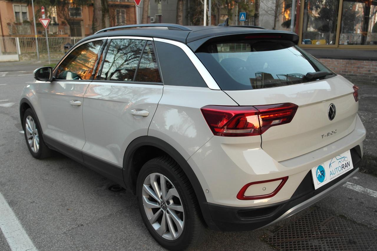 Volkswagen T-Roc 1.5 TSI DSG Style