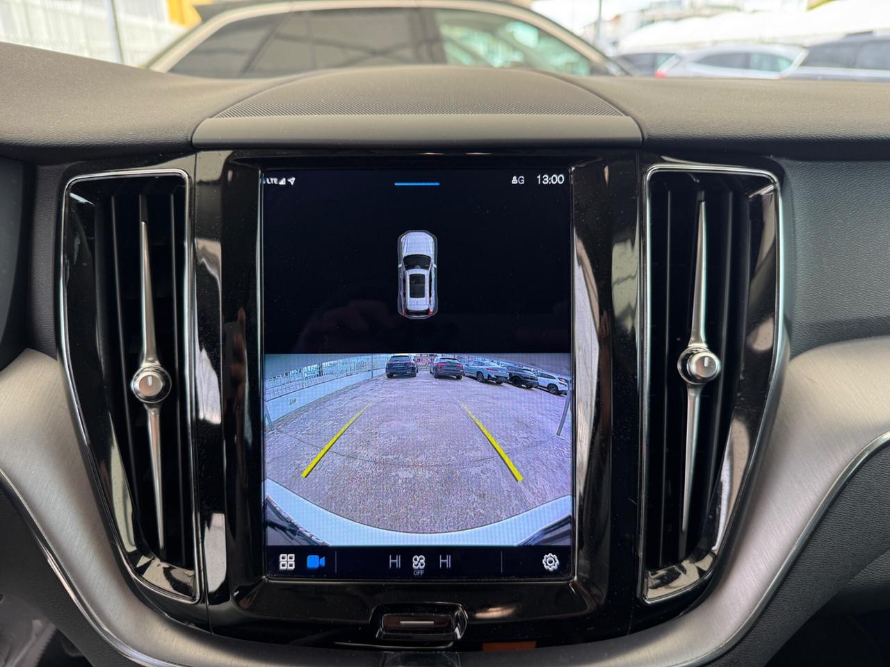 VOLVO XC60 B4 AWD MILD HYBRID MOMENTUM - 2021