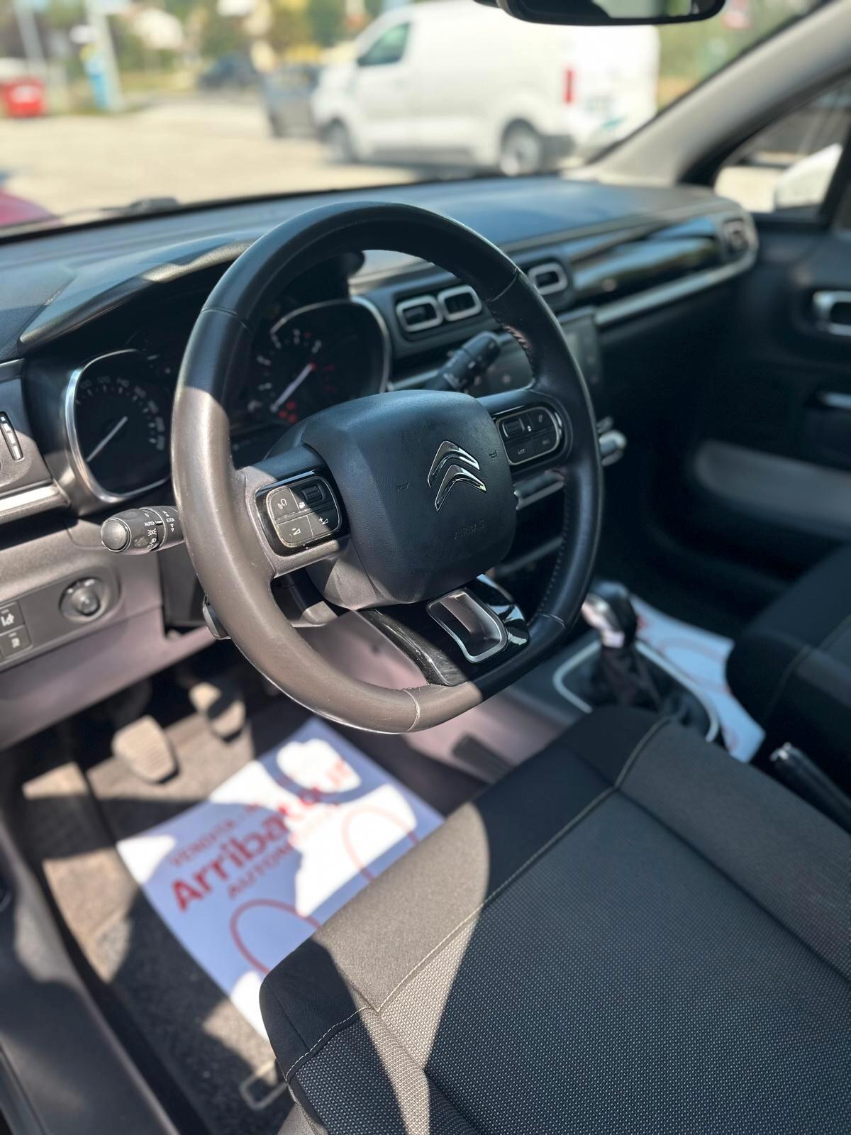 Citroen C3 PureTech 82 GPL Shine