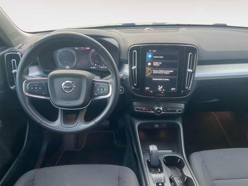 VOLVO XC40 1.5 t2 Momentum Pro AuTo