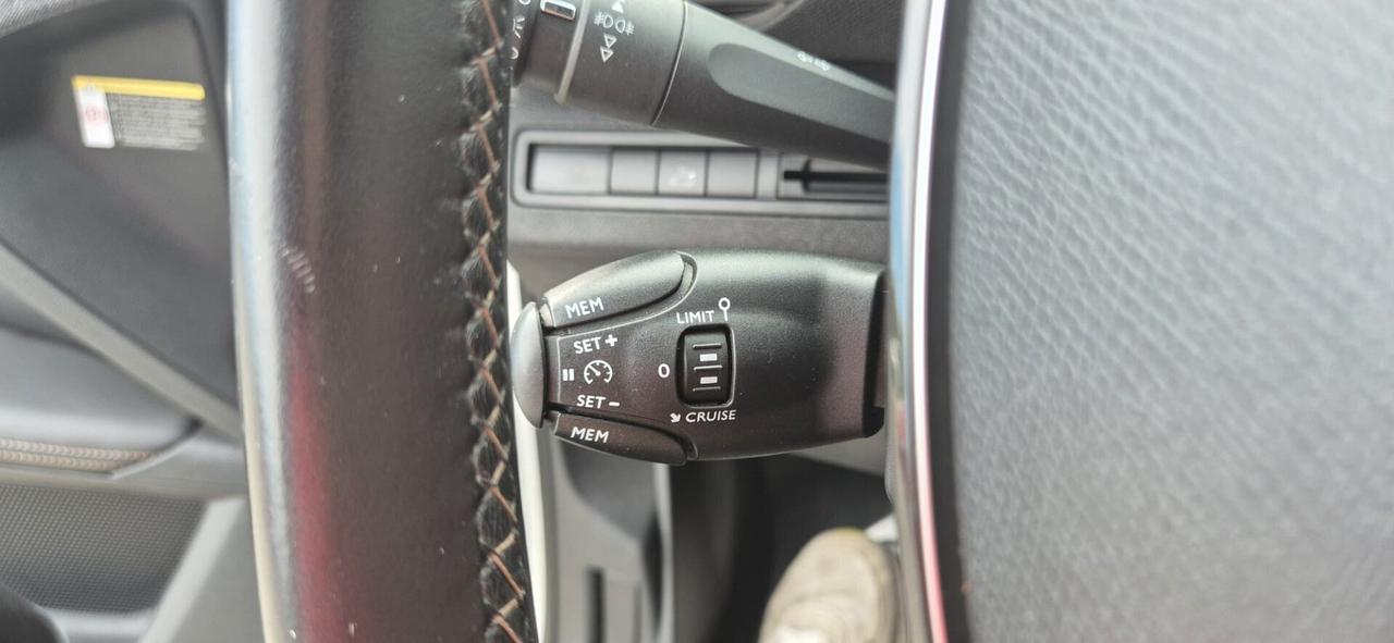 Peugeot 3008 1.6BlueHDi 120 GTLine-Garanzia 3 Anni