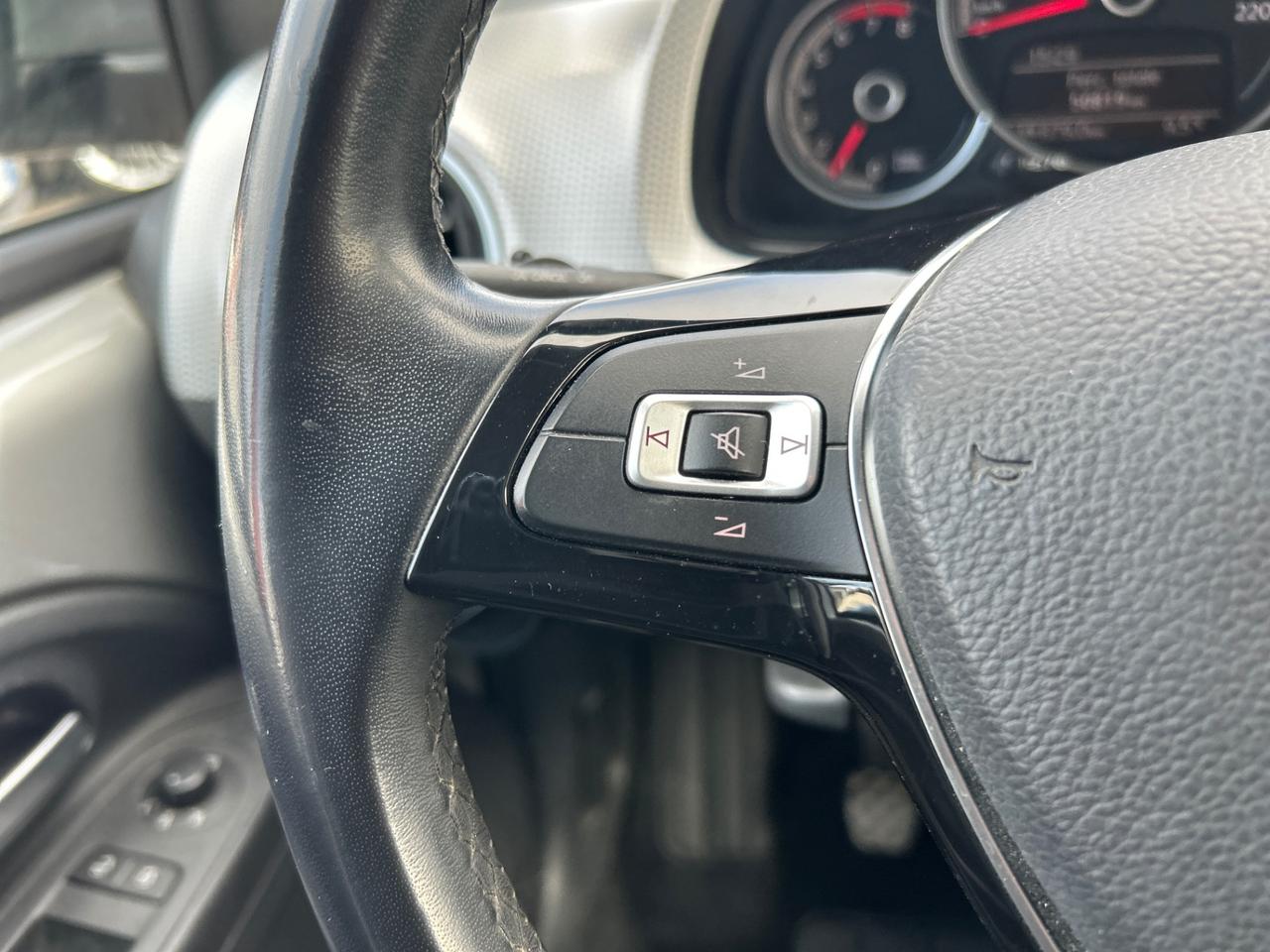 Volkswagen up! 5 Porte up! 5p 1.0 High up! 75cv