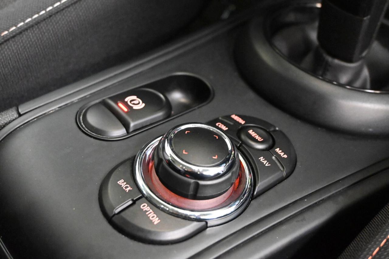 MINI Mini Countrym.(F60) Mini 2.0 Cooper D Clas...