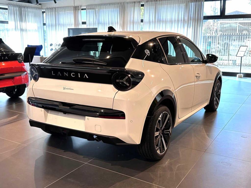 Lancia Ypsilon 1.2 mhev LX e-dct