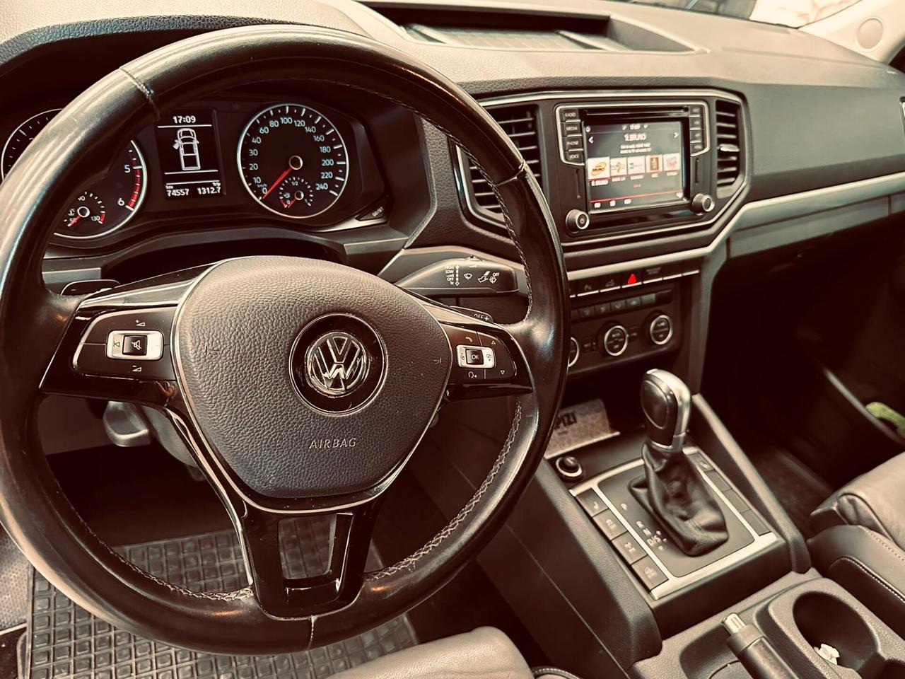 Volkswagen Amarok 3.0 V6 TDI 4MOTION BMT permanente aut. DC Highline