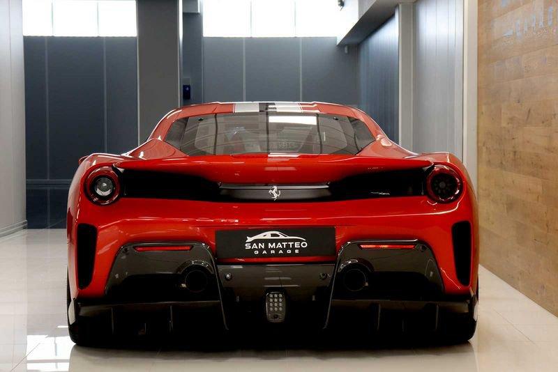 Ferrari 488 488 Pista