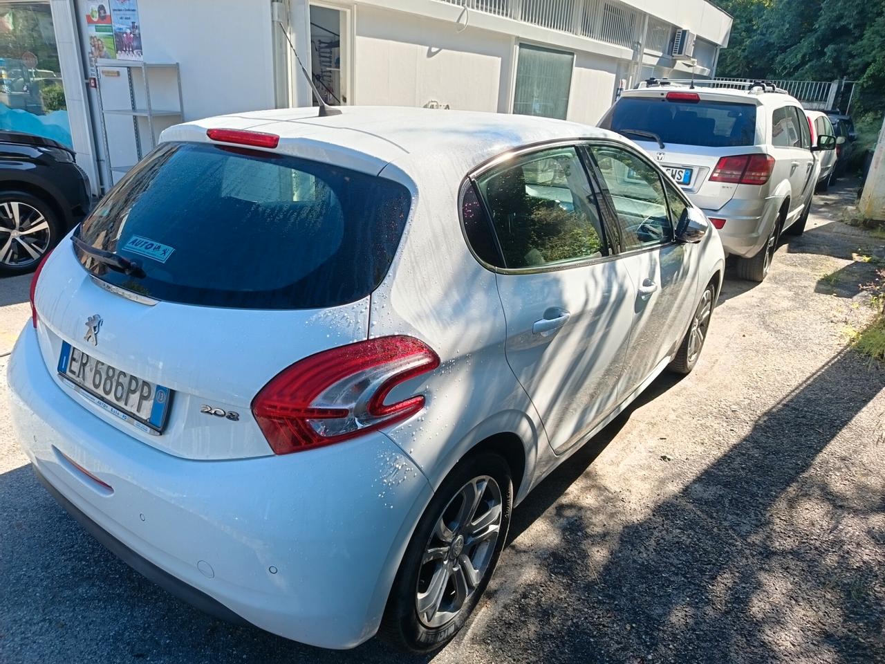 Peugeot 208 1.4 HDi 68 CV 5 porte Access