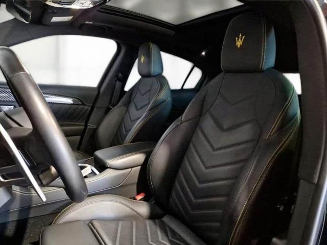 MASERATI Grecale MHEV 330 CV AWD MODENA Q4