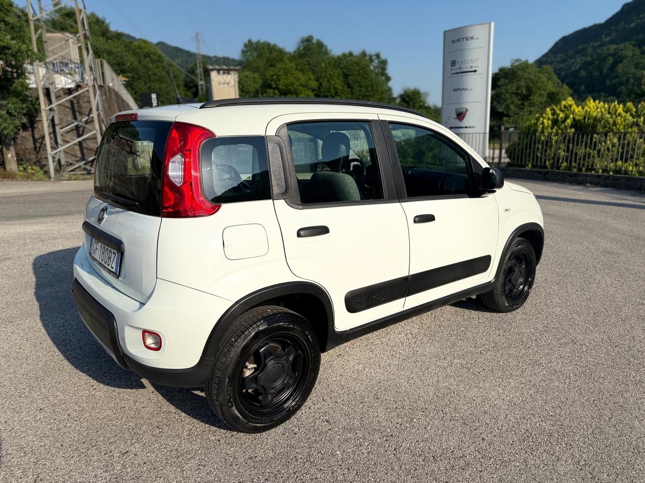 Fiat Panda 0.9 TwinAir Turbo S&S 4x4 Wild 6.900km +GANCIO TRAINO