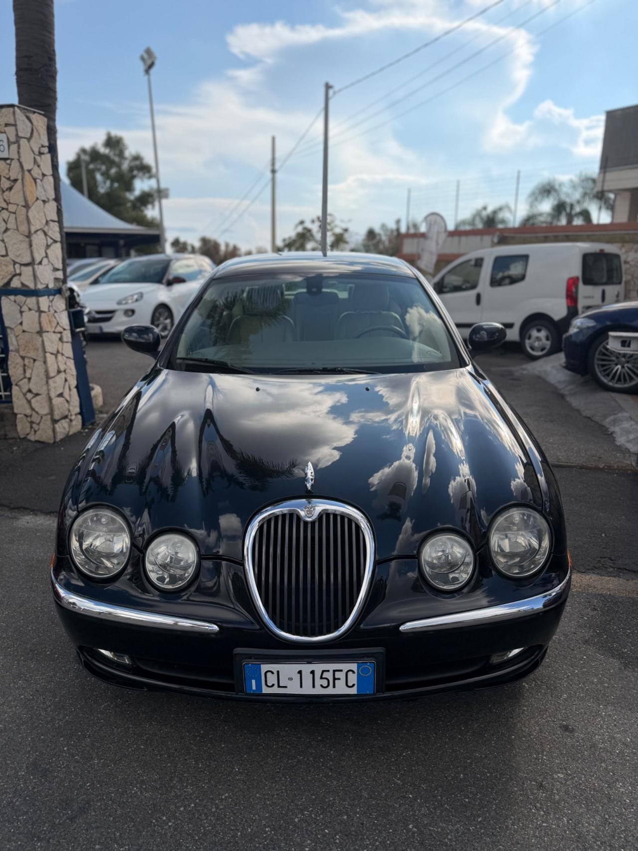 Jaguar S-Type 2.5 V6 cat Executive