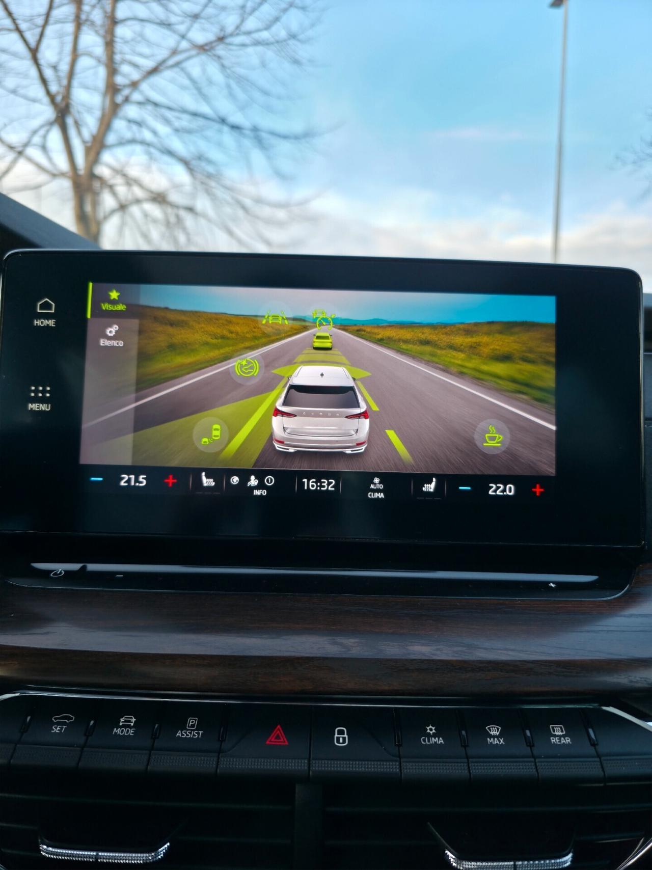 Skoda Octavia 2.0 TDI EVO SCR 200 CV DSG 4x4 Wagon Scout