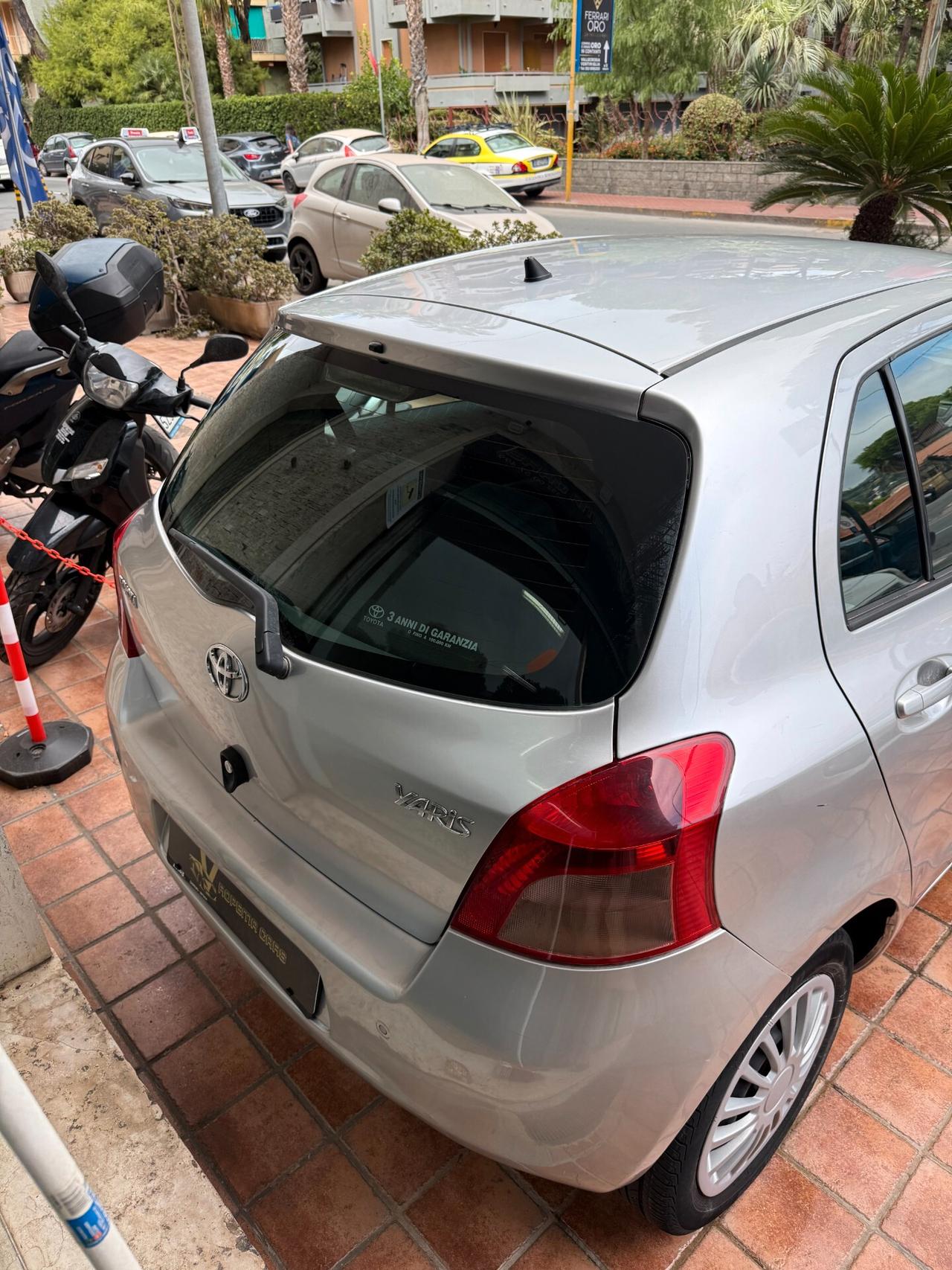 Toyota Yaris 1.4 D-4D 5 porte Navi