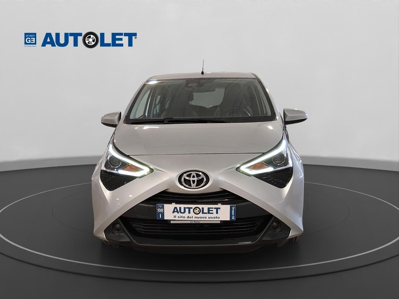 Toyota Aygo Connect 1.0 VVT-i 72 CV 5 porte x-play MMT