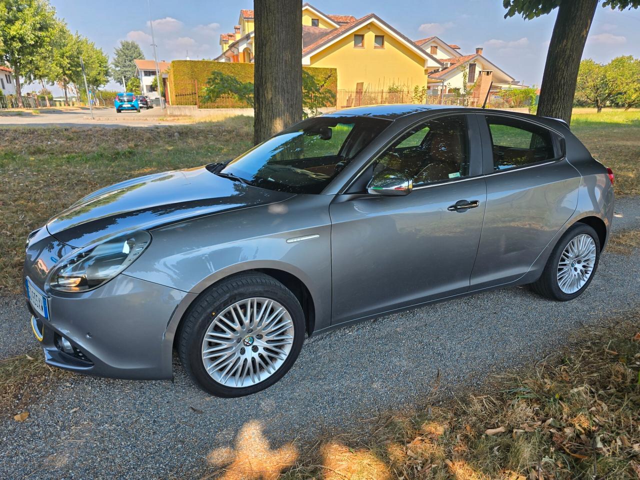 Alfa Romeo Giulietta 2.0 JTDm-2 150 CV Exclusive Gancio Traino Pelle