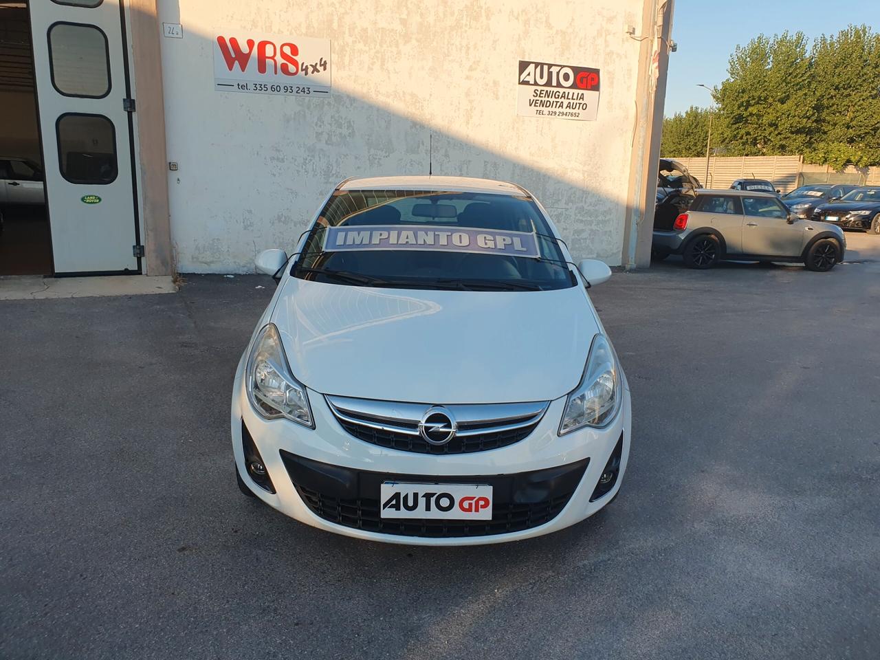 Opel Corsa 1.2 85CV benzina GPL Neopatent 2013