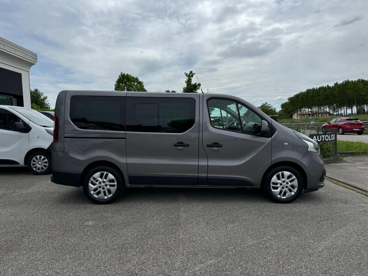 Renault Trafic 9 POSTI 1.6 dCi 125 CV