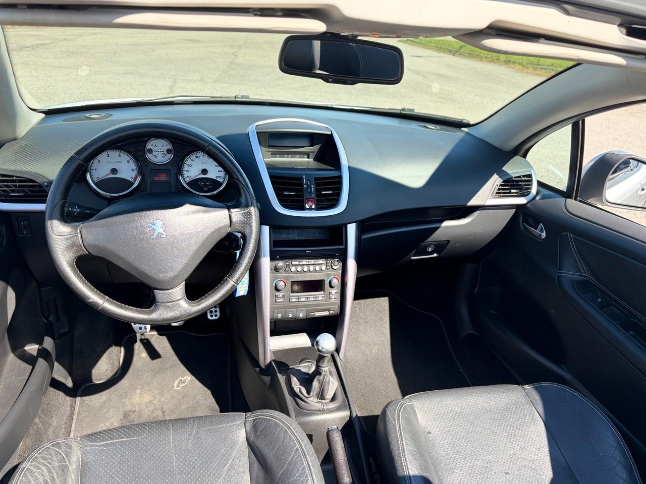 Peugeot 207 1.6 THP 150CV CC Féline cabrio