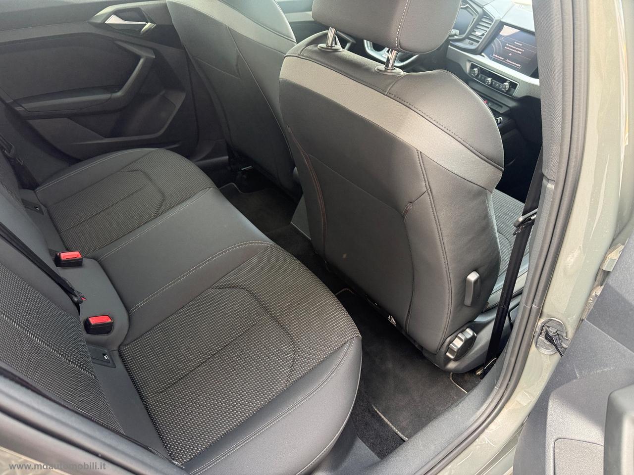 AUDI A1 SPB 35 TFSI S tronic S line edition S LINE BLACK PACK