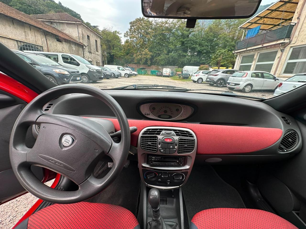 Lancia Y 1.2i cat LS