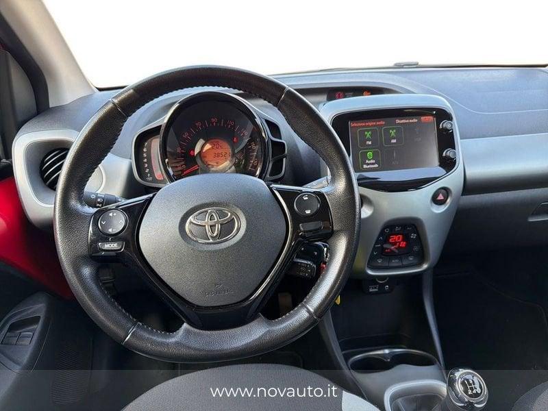 Toyota Aygo Aygo 5p 1.0 x-play my15