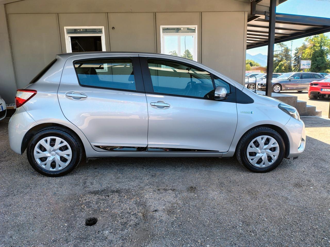 Toyota Yaris 1.5 Hybrid 5 porte Active