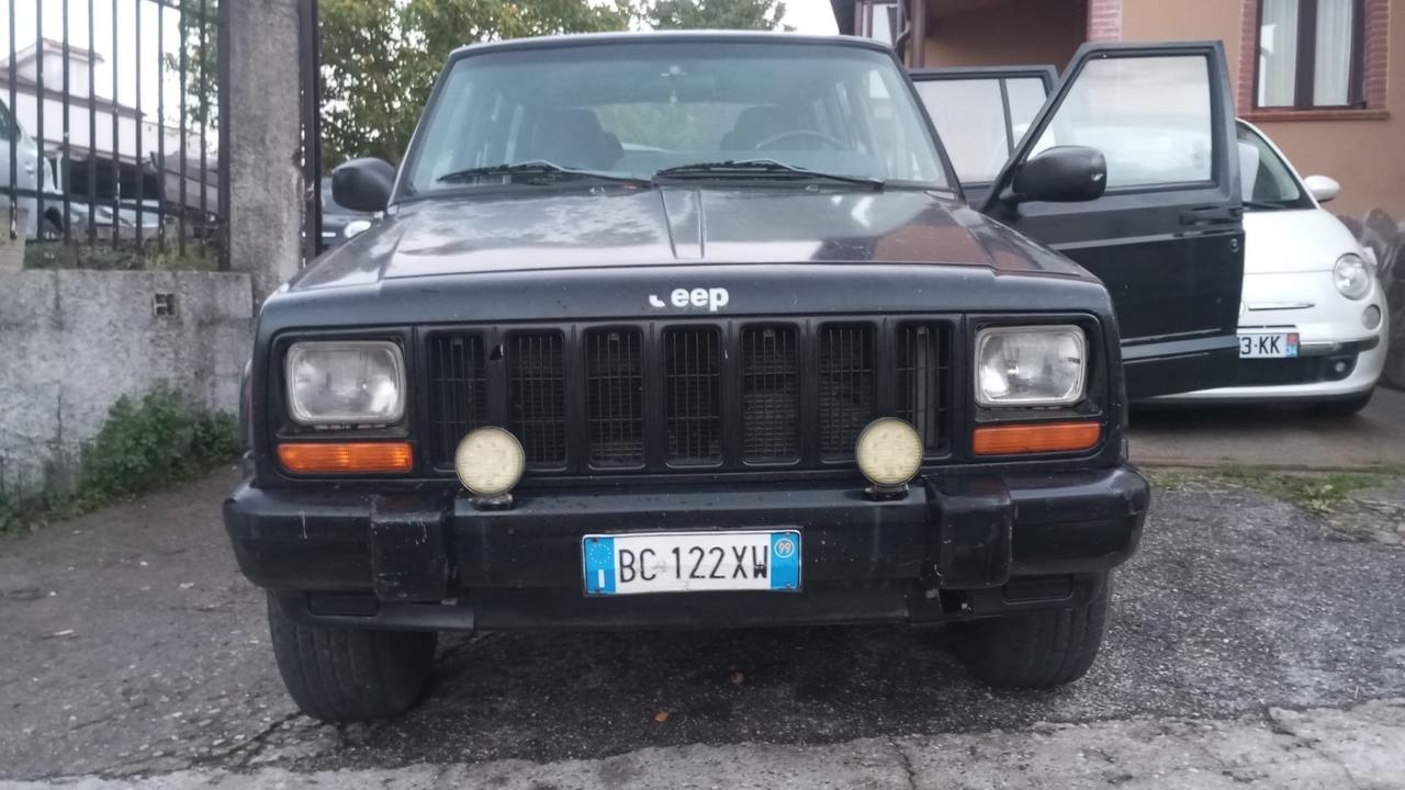 Jeep Cherokee 2.5 TD 5 porte LIMITED