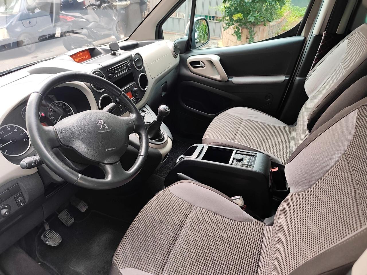 Peugeot Partner Tepee 1.6 HDi 92CV Outdoor 2013