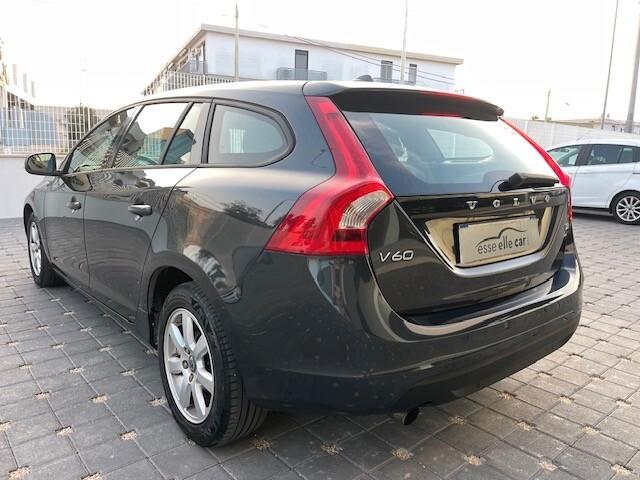 Volvo V60 D3 Kinetic 2013