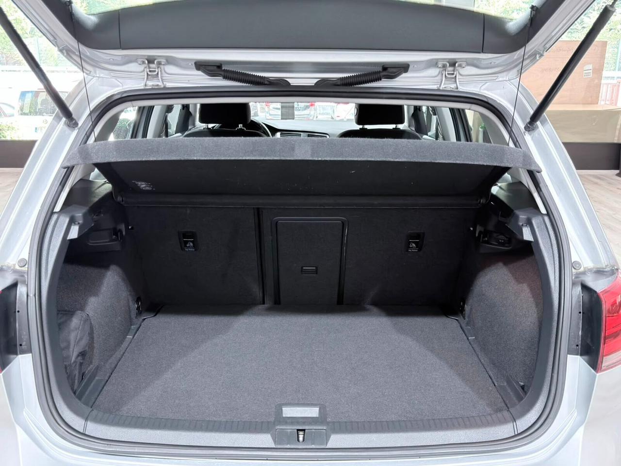VOLKSWAGEN GOLF 1.6 TDI 110CV 5P COMFORTLINE