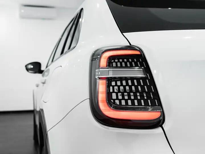 Fiat 600 Hybrid 100 CV DCT MHEV