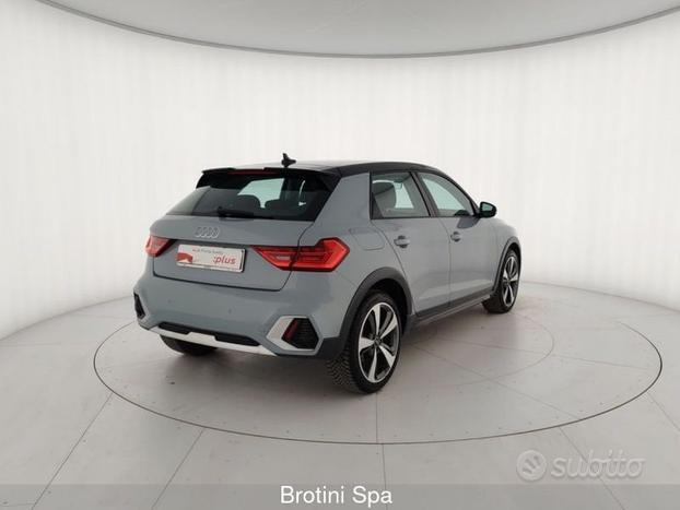 Audi A1 citycarver 30 TFSI Admired