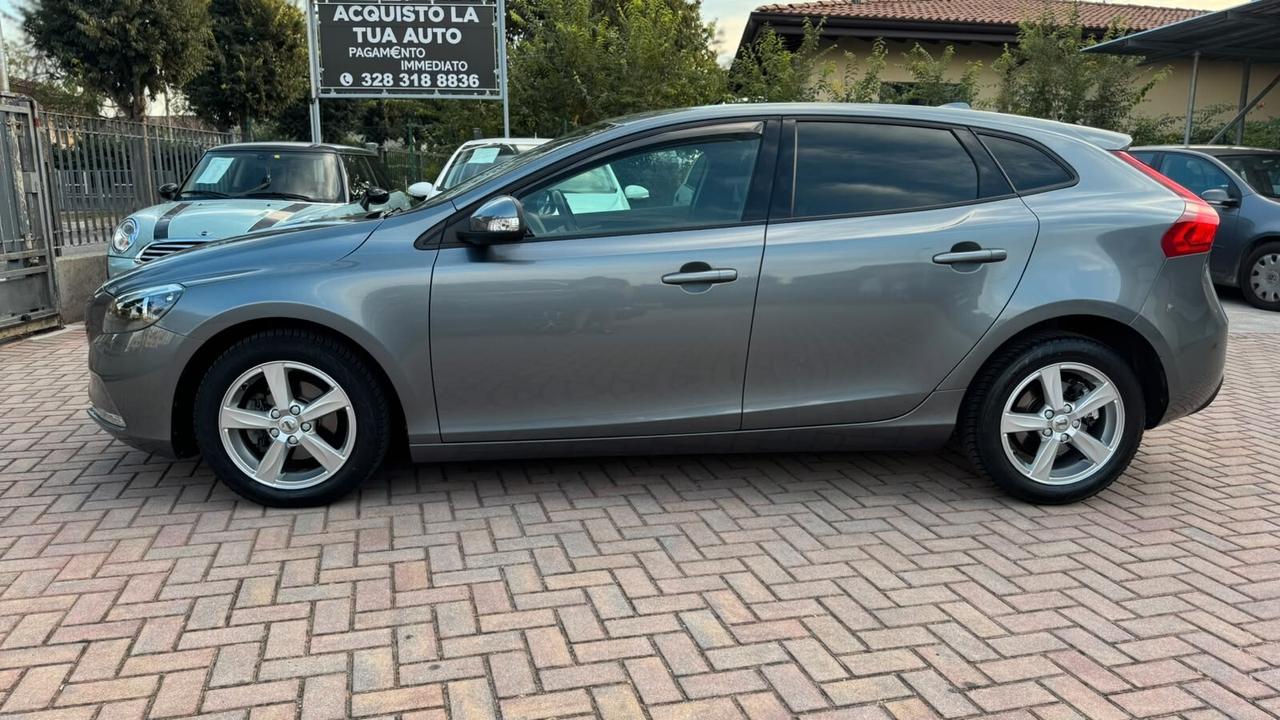 Volvo V40 D2 Business