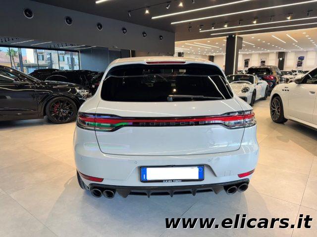 PORSCHE Macan 2.0
